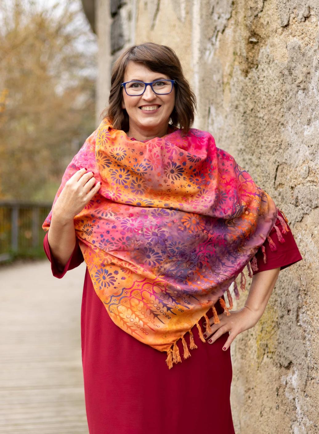 Sarong růžovooranžový s květy | PachaMama.cz