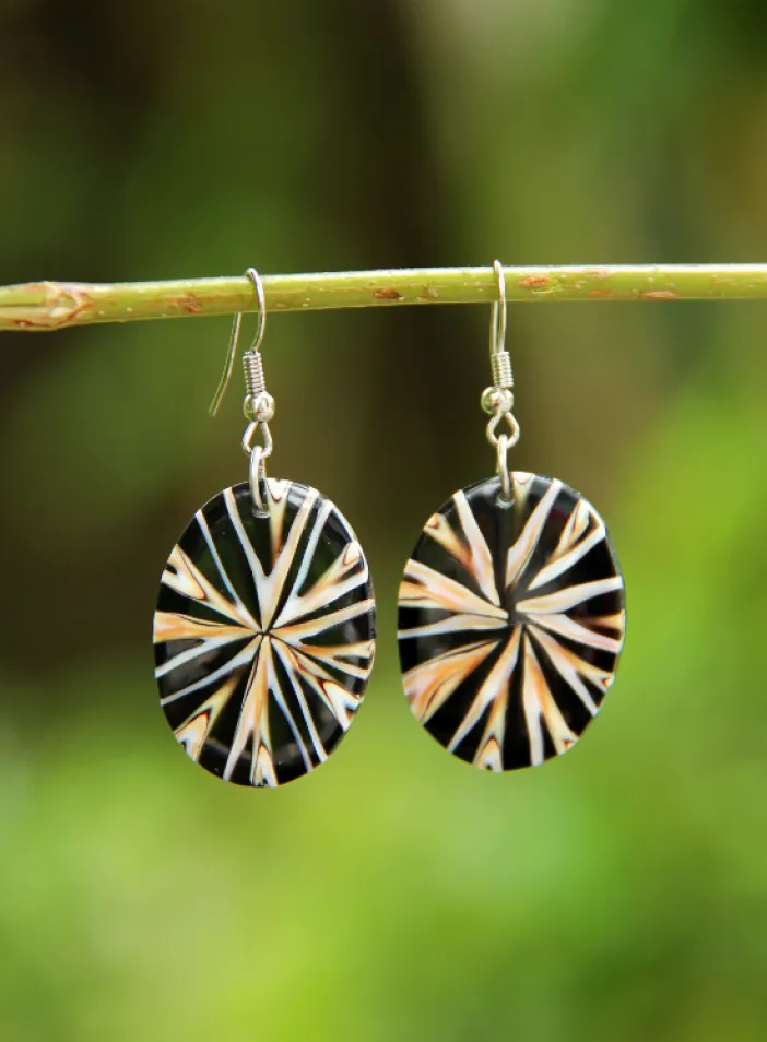 Náušnice černá mušle | PachaMama.cz