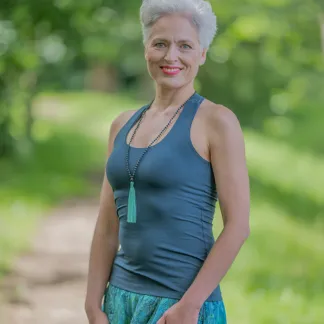 Tílko Lea s všitou braletkou, barva DK TEAL | PachaMama.cz