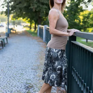Sukně midi Noir Sun Queen | PachaMama.cz