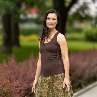 Tílko Lea s všitou braletkou, barva CHOCOLATE | PachaMama.cz