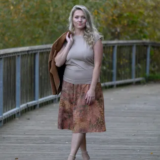 Triko Allure s výstřihem na zádech 