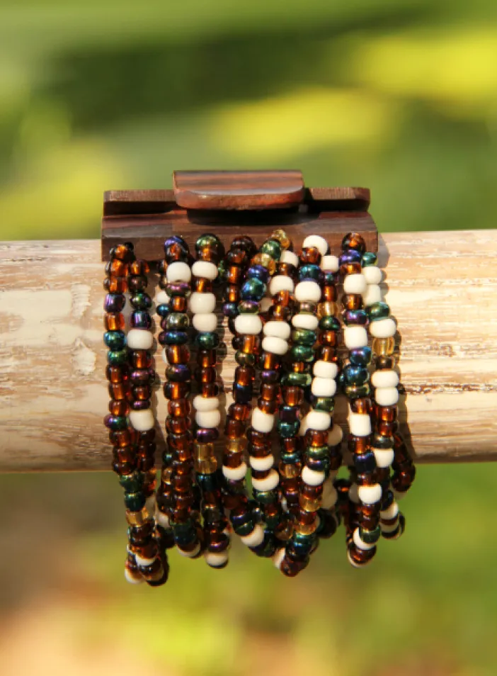 Náramek s dřevěnou přezkou | PachaMama.cz