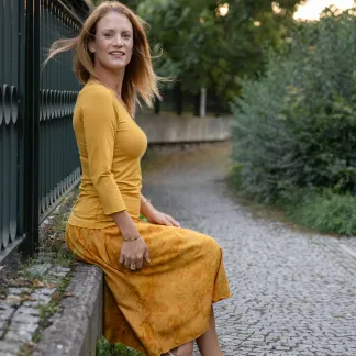 Sukně midi Yellow Velvet Queen | PachaMama.cz