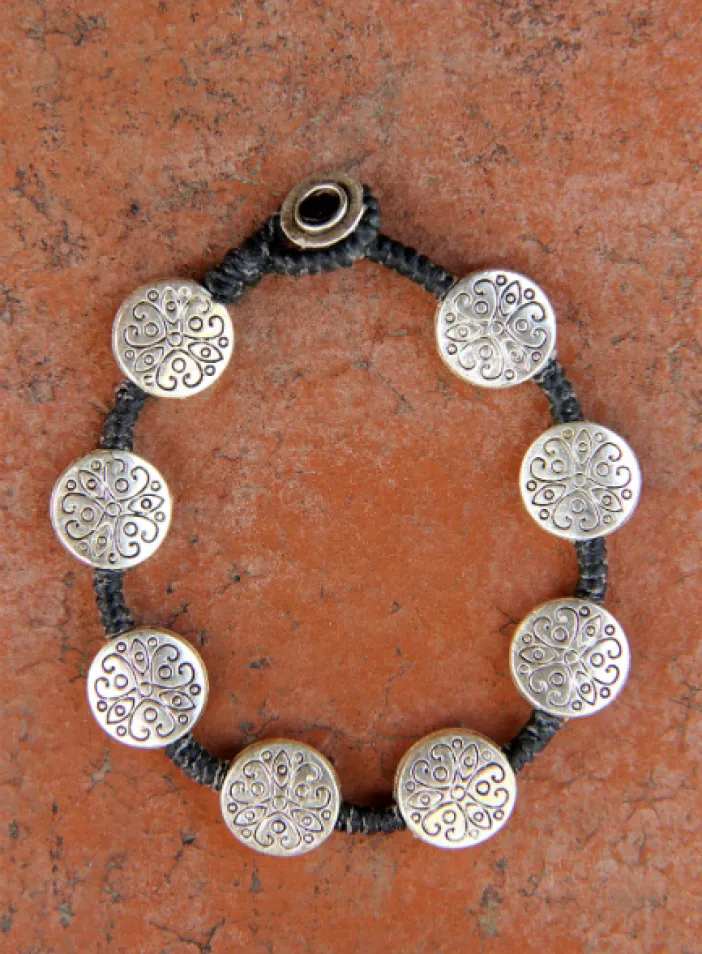 Náramek s kovovými korálky | PachaMama.cz