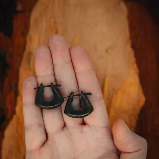 Dřevěné náušnice s tyčkou | PachaMama.cz