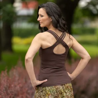 Tílko Lea s všitou braletkou, barva CHOCOLATE | PachaMama.cz