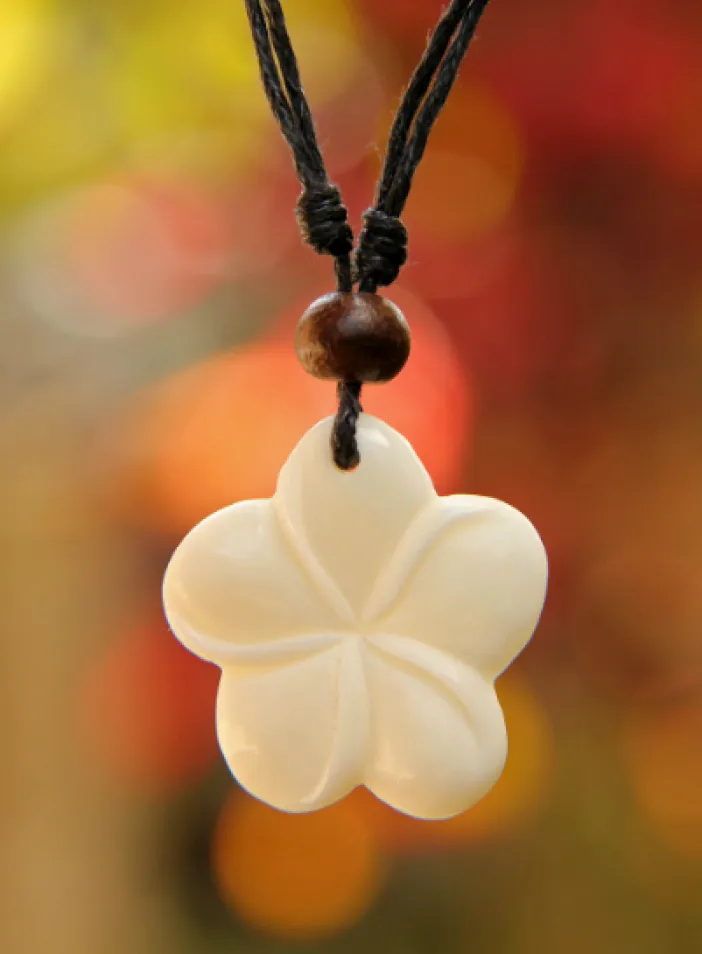 Kostěný přívěsek "Květ"  | PachaMama.cz