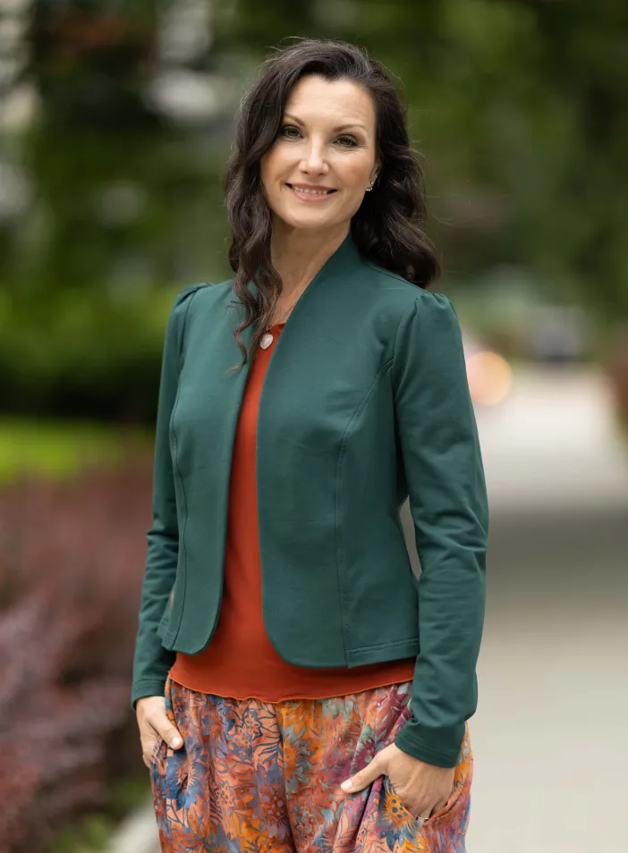 Maya &ndash; d&aacute;msk&eacute; sako s řasen&yacute;m ruk&aacute;vem, tmavě zelen&aacute; barva | PachaMama.cz