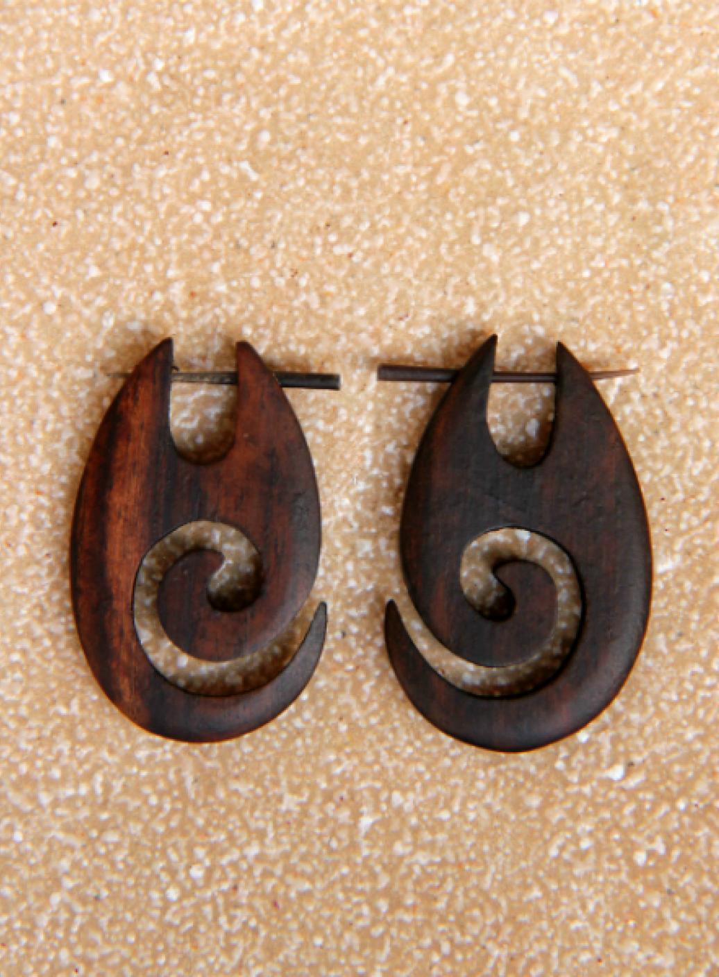 Dřevěné náušnice s tyčkou    | PachaMama.cz