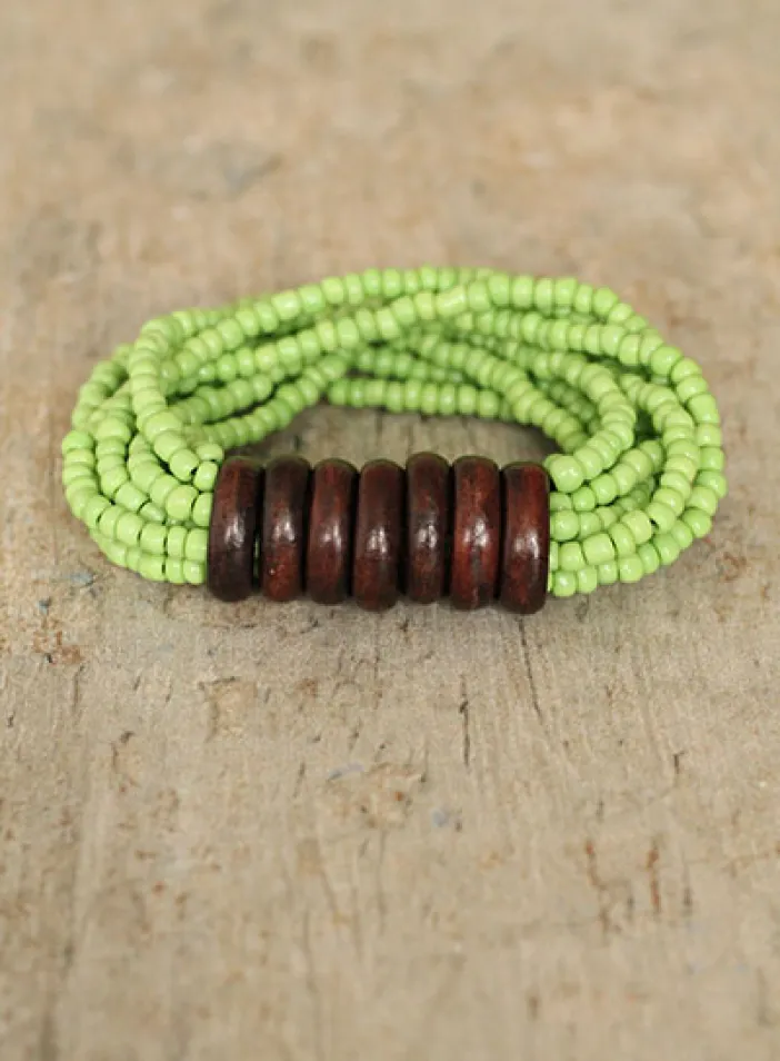 Korálkový náramek s dřevěnými kroužky | PachaMama.cz