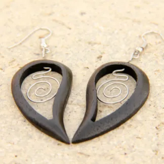 Dřevěné náušnice se spirálou | PachaMama.cz