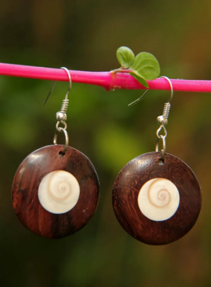 Dřevěné náušnice "Aini" | PachaMama.cz