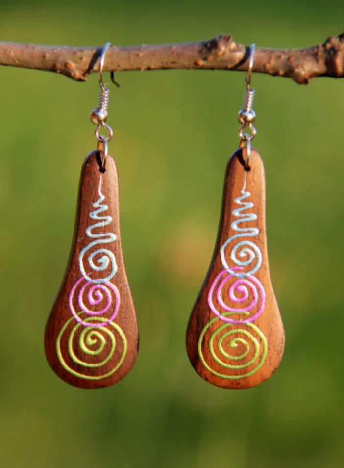 Dřevěné náušnice tři spirálky, malované | PachaMama.cz