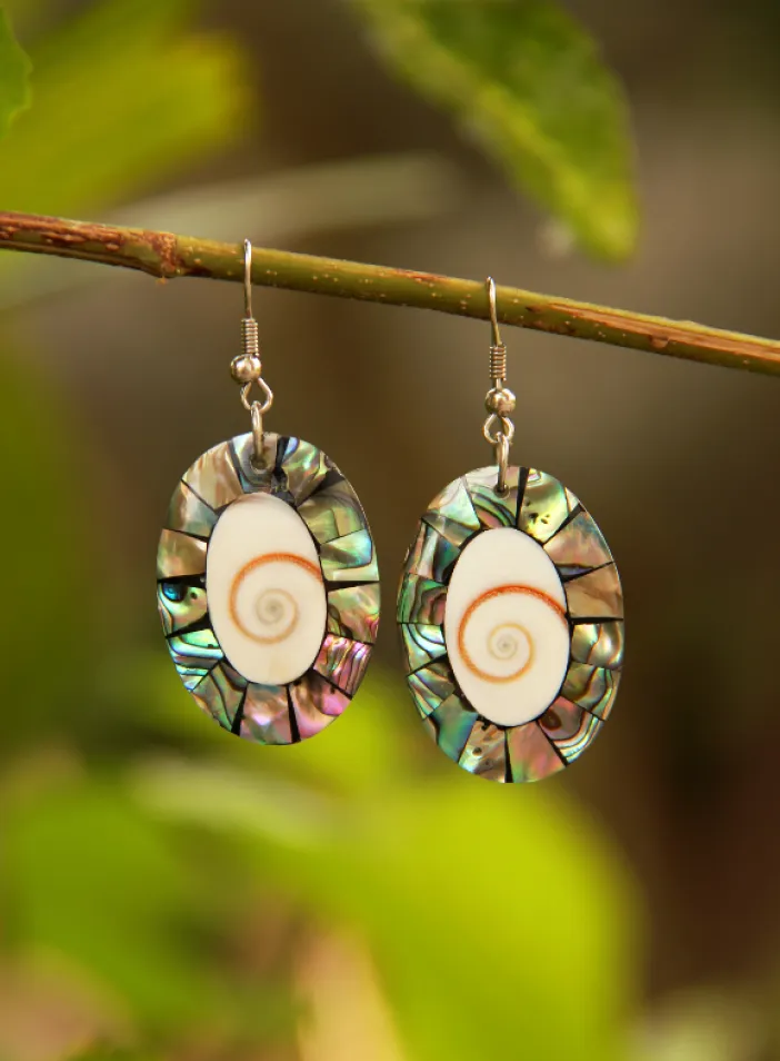 Perleťové náušnice s bílou mušlovinou | PachaMama.cz