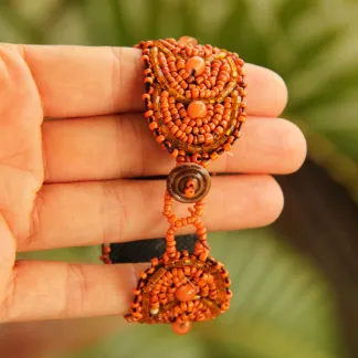 Korálkový náramek, vyšívaný, oranžový | PachaMama.cz