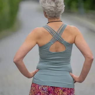 Tílko Lea s všitou braletkou, barva MOSS | PachaMama.cz