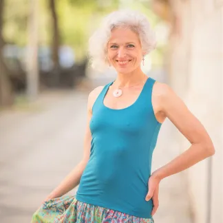 Tílko Lea s všitou braletkou, barva COSMO | PachaMama.cz