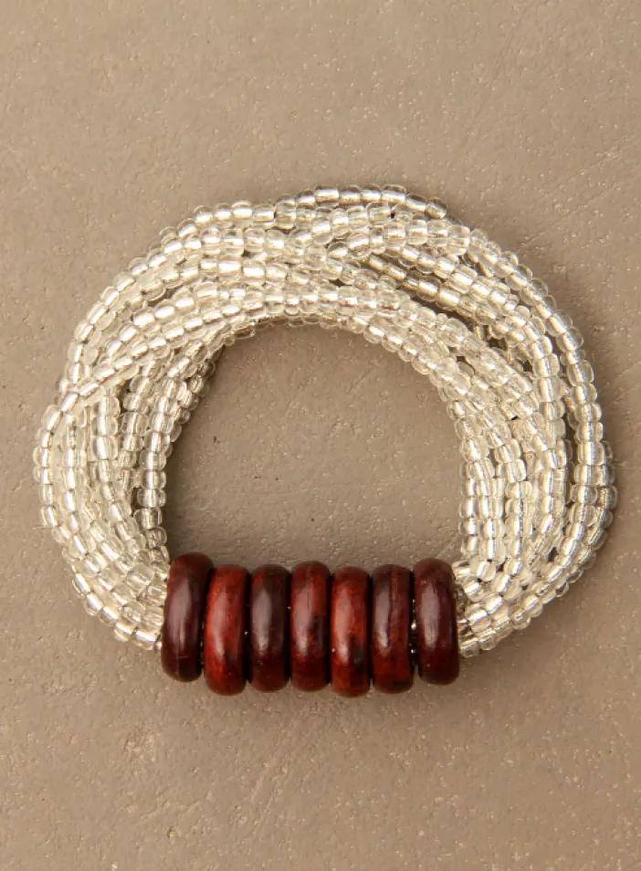 Korálkový náramek s dřevěnými kroužky | PachaMama.cz