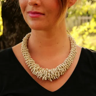 Náhrdelník Diana, korálkový, luxusní, béžový | PachaMama.cz