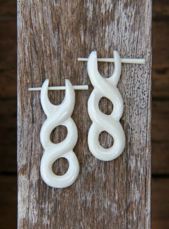 Kostěné náušnice s tyčkou | PachaMama.cz