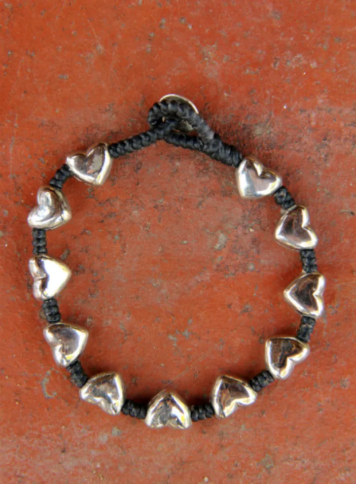 Náramek s kovovými korálky  | PachaMama.cz