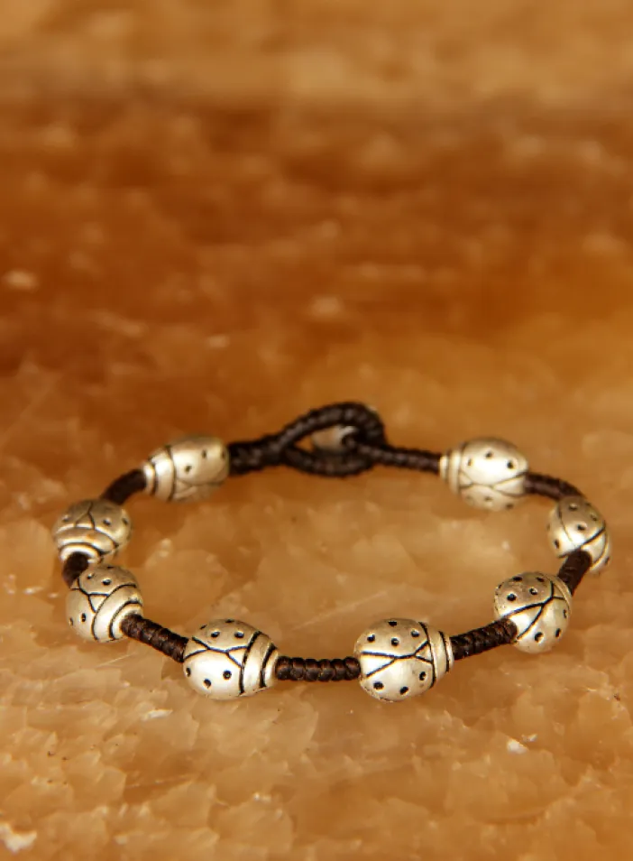 Náramek s kovovými korálky | PachaMama.cz