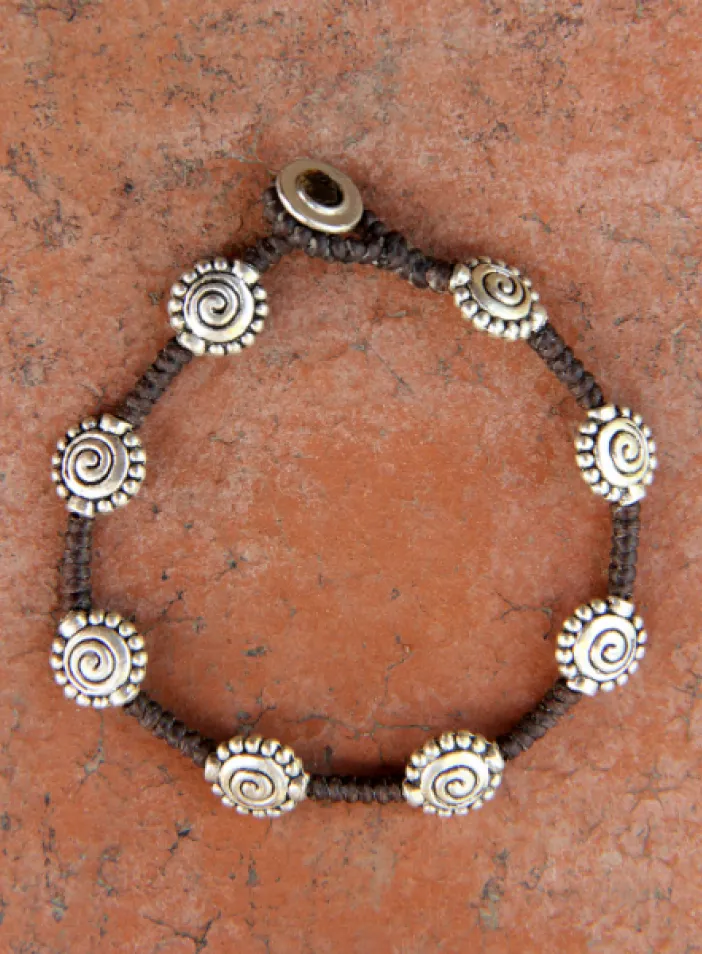 Náramek s kovovými korálky  | PachaMama.cz