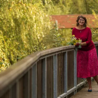 Sukně midi Red Peony Queen | PachaMama.cz