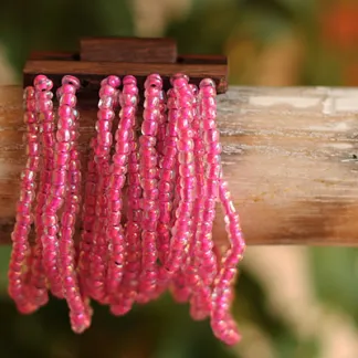 Náramek s dřevěnou přezkou, růžový | PachaMama.cz