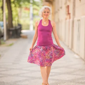 Tílko Lea s všitou braletkou, barva LAVA | PachaMama.cz