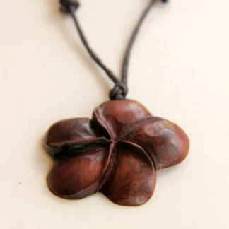Dřevěný náhrdelník 