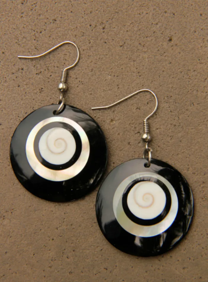 Náušnice z mušloviny a perleti | PachaMama.cz