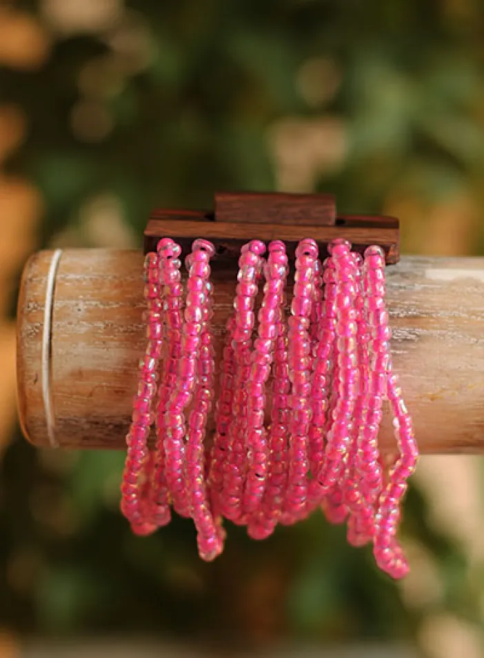 Náramek s dřevěnou přezkou, růžový | PachaMama.cz