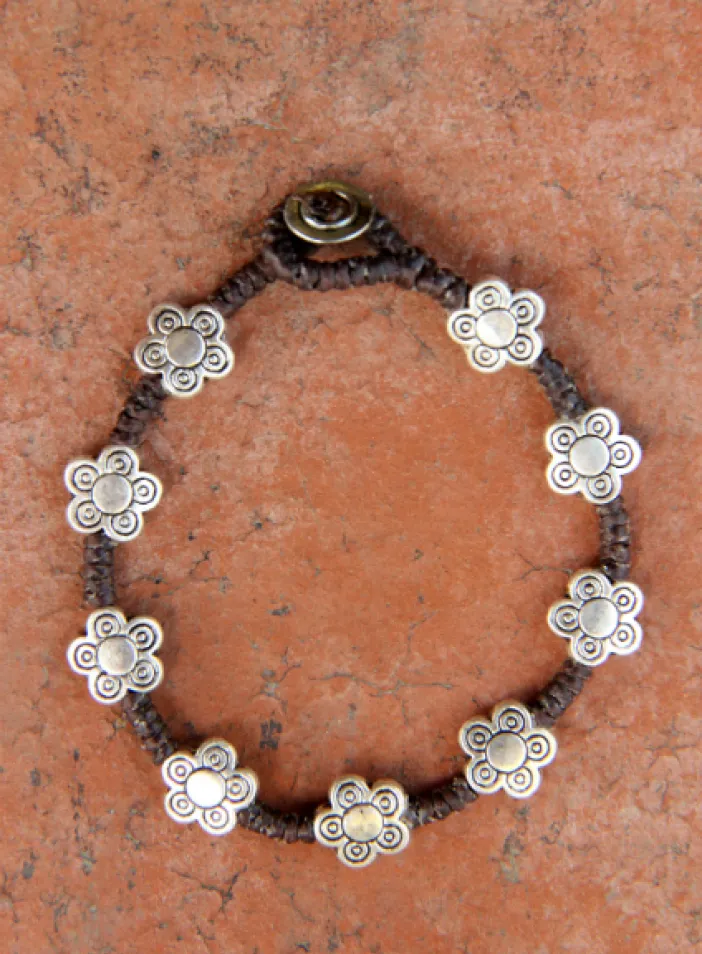 Náramek s kovovými korálky  | PachaMama.cz