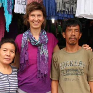 Dřevěné malované náušnice, fialkové | PachaMama.cz