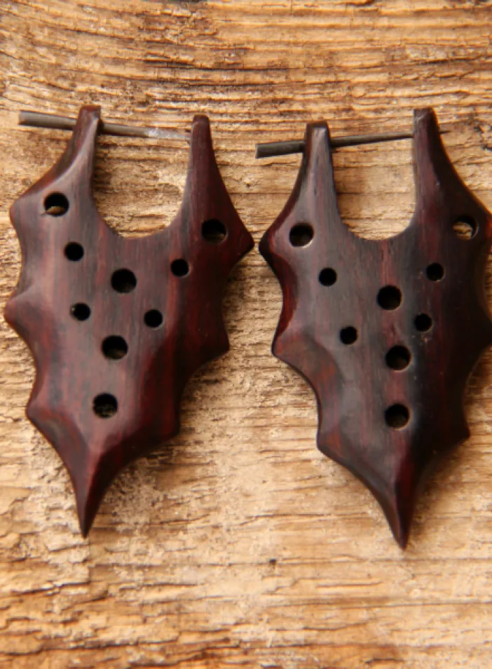 Dřevěné náušnice s tyčkou  | PachaMama.cz