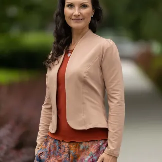 Maya – dámské sako s řaseným rukávem, béžová barva | PachaMama.cz