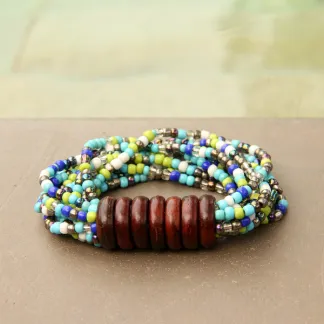 Korálkový náramek s dřevěnými kroužky | PachaMama.cz