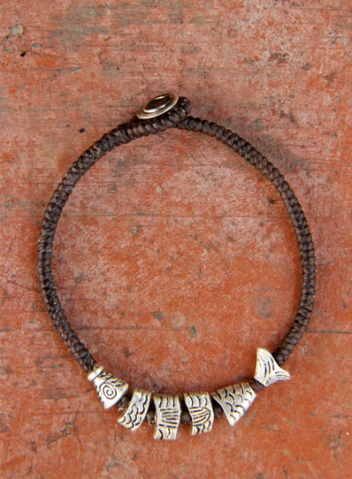 Náramek s kovovými korálky | PachaMama.cz