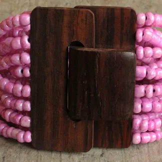 Náramek s dřevěnou přezkou, růžová s perletí | PachaMama.cz