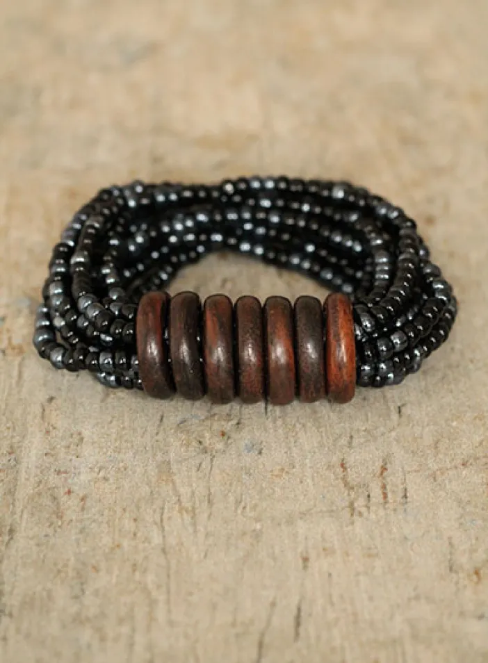 Korálkový náramek s dřevěnými kroužky | PachaMama.cz
