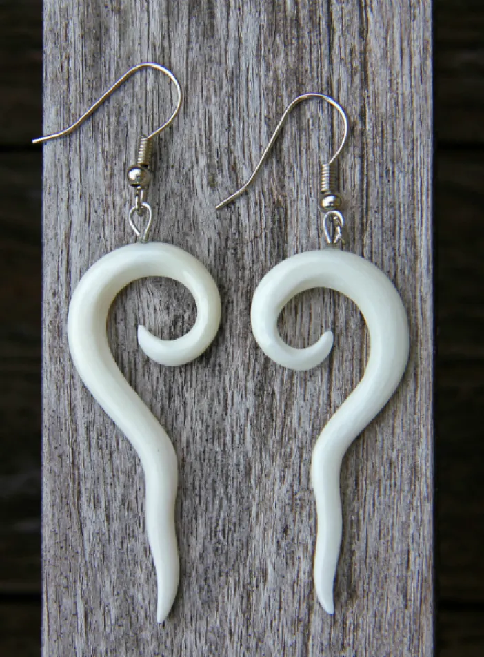 Kostěné náušnice "Source"  | PachaMama.cz