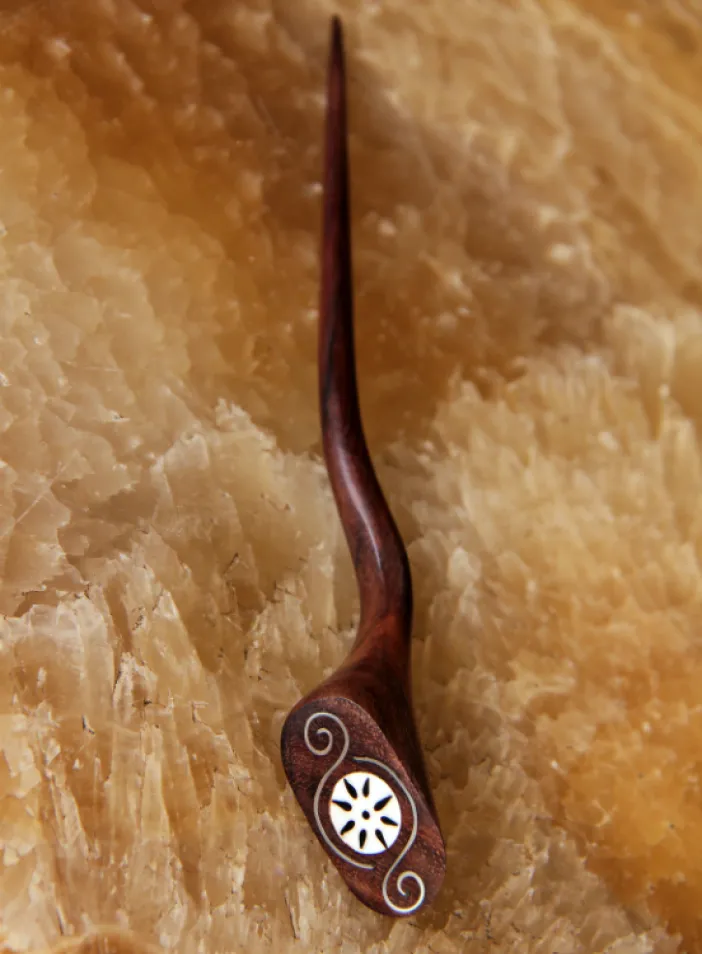 Jehlice dřevěná s mušlovinou | PachaMama.cz