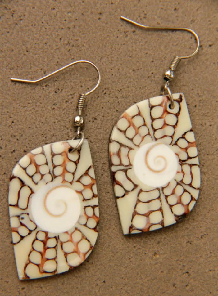 Náušnice z mušloviny | PachaMama.cz