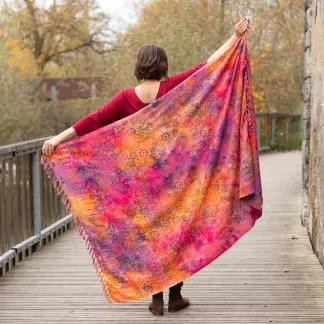 Sarong růžovooranžový s květy | PachaMama.cz