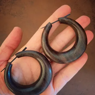 Dřevěné náušnice s tyčkou, velké kruhy | PachaMama.cz