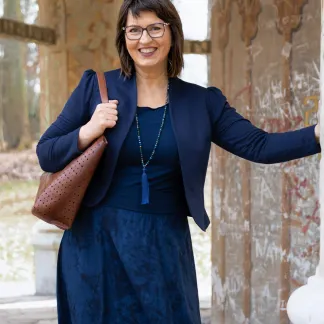 Maya – dámské sako s řaseným rukávem,tmavě modrá barva | PachaMama.cz