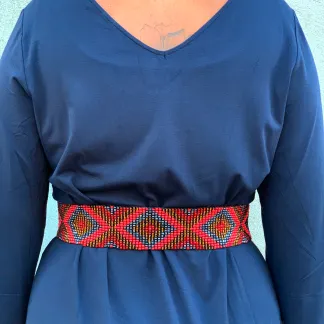 Korálkový opasek s dřevěnou přezkou | PachaMama.cz