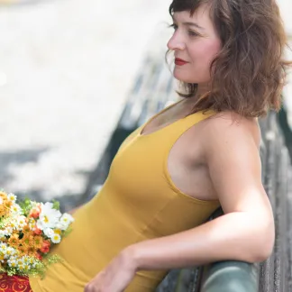 Tílko Lea s všitou braletkou, barva CHINESE YELLOW | PachaMama.cz